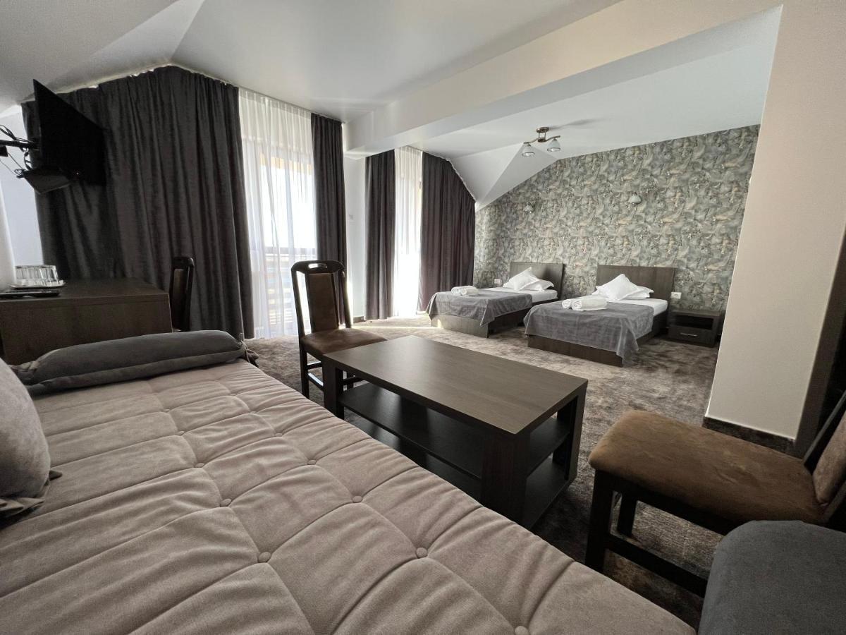 Motel Infinit Targu Jiu Luaran gambar