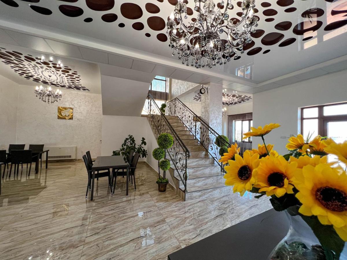 Motel Infinit Targu Jiu Luaran gambar