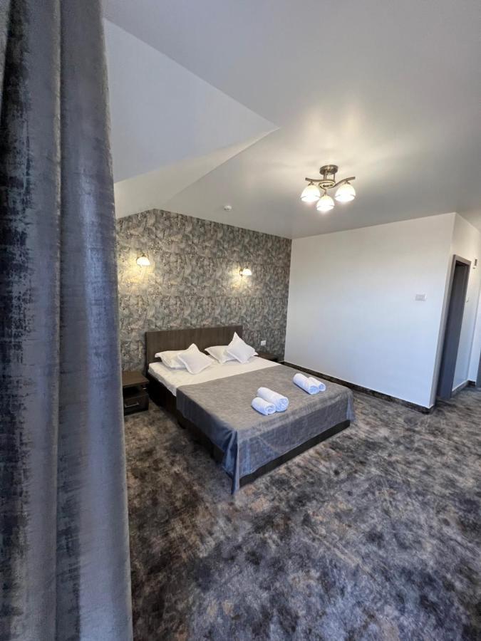 Motel Infinit Targu Jiu Luaran gambar