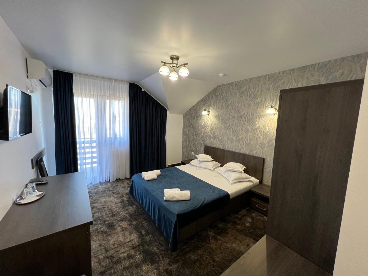 Motel Infinit Targu Jiu Luaran gambar