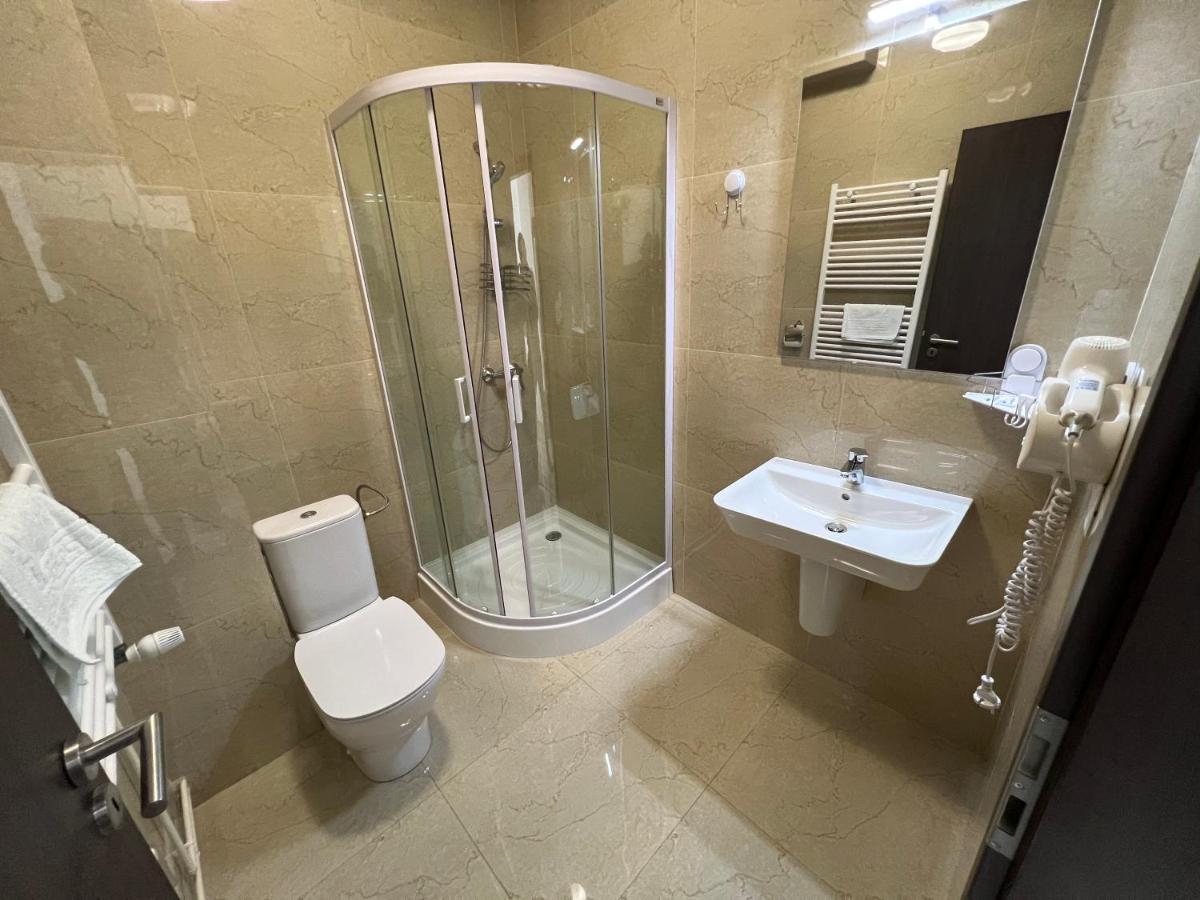 Motel Infinit Targu Jiu Luaran gambar