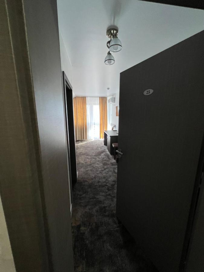 Motel Infinit Targu Jiu Luaran gambar