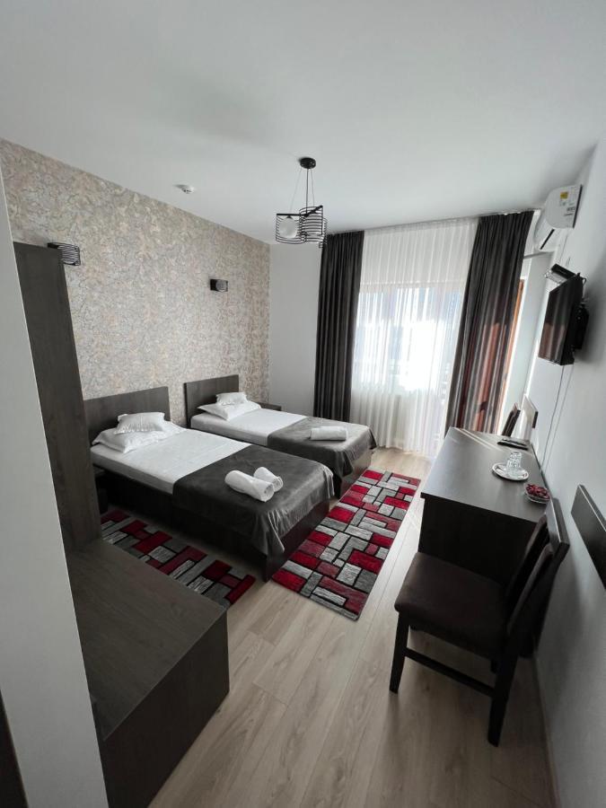 Motel Infinit Targu Jiu Luaran gambar