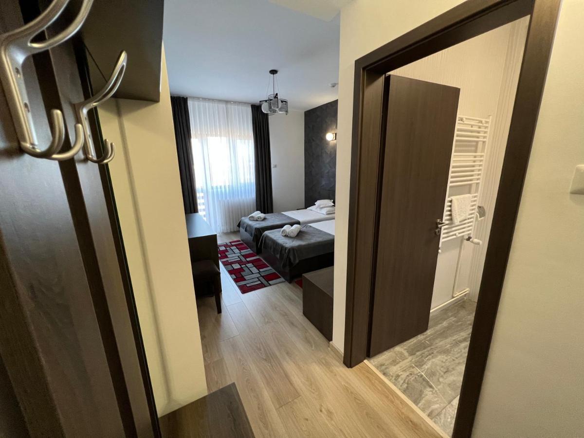 Motel Infinit Targu Jiu Luaran gambar